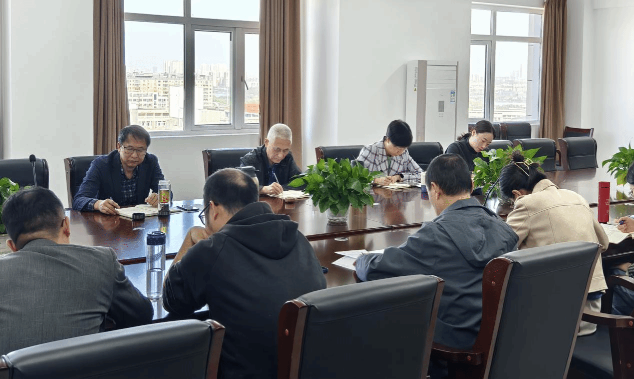 冰球官网召开2024年度教师挂职锻炼座谈会
