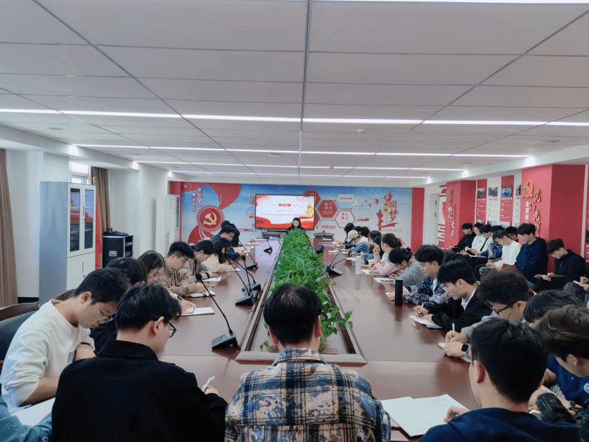 建设教育强国 培育时代新人 ——智能制造学院学生党支部开展十月主题党日活动